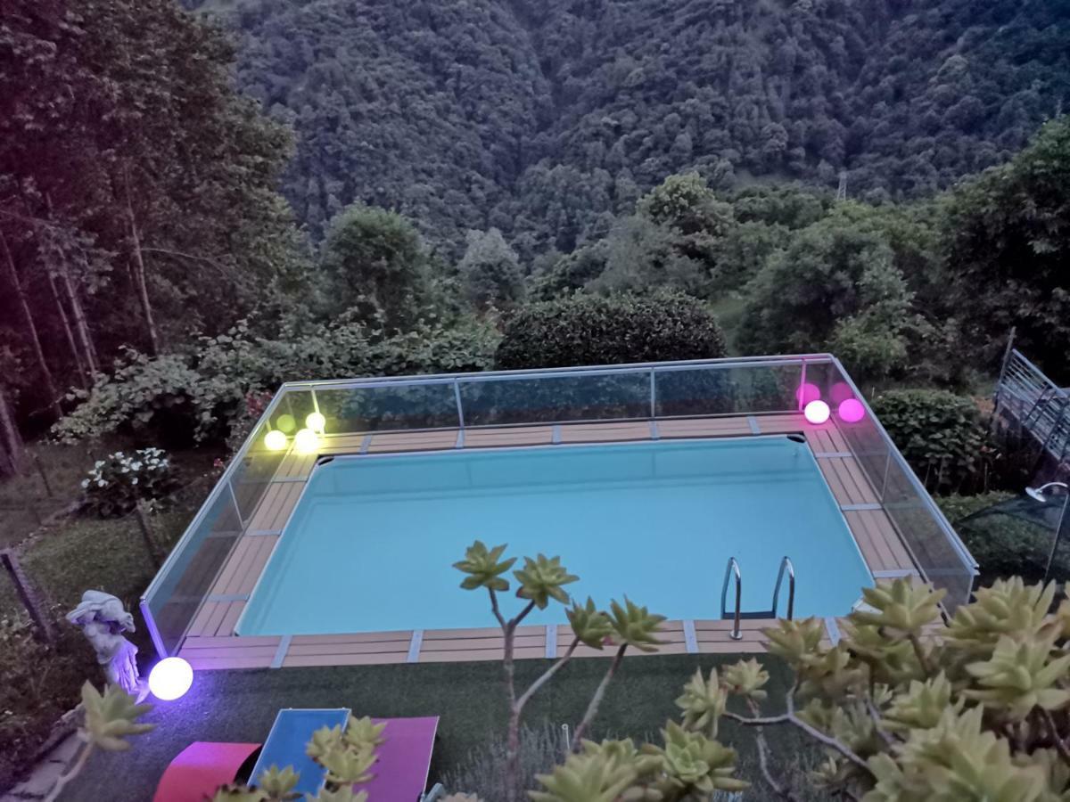 Chalet Con Piscina Garzeno Luaran gambar