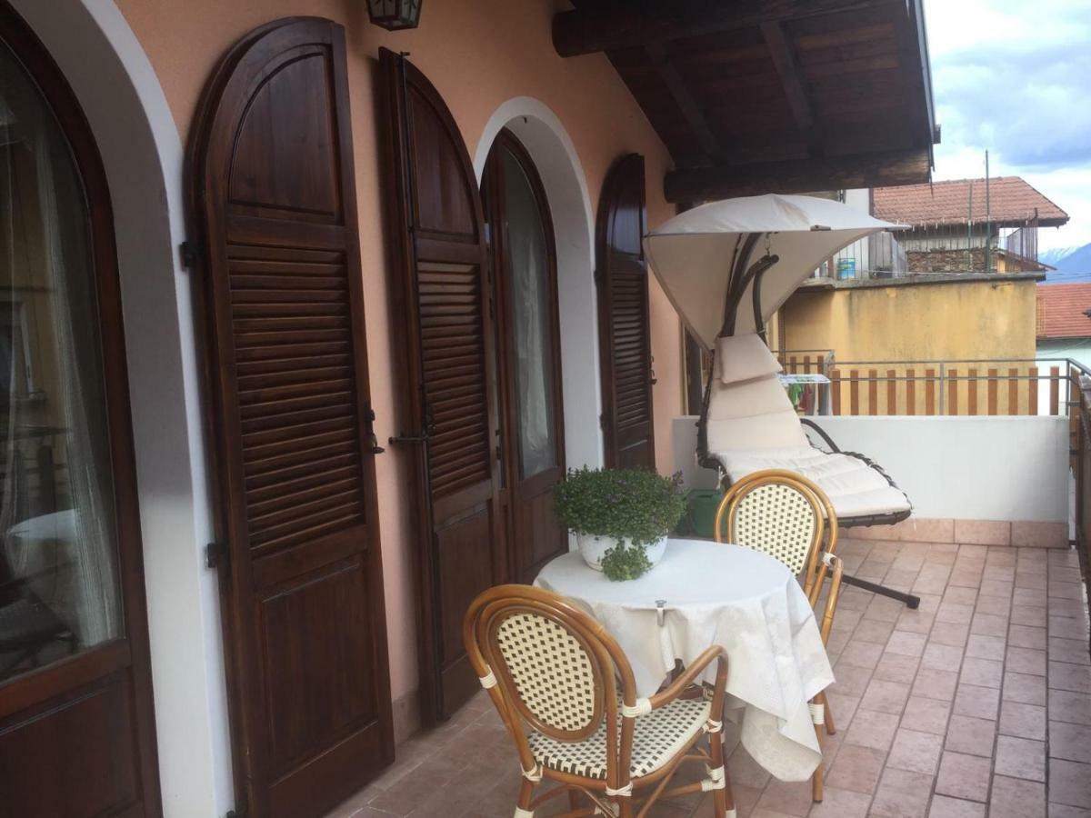 Chalet Con Piscina Garzeno Luaran gambar
